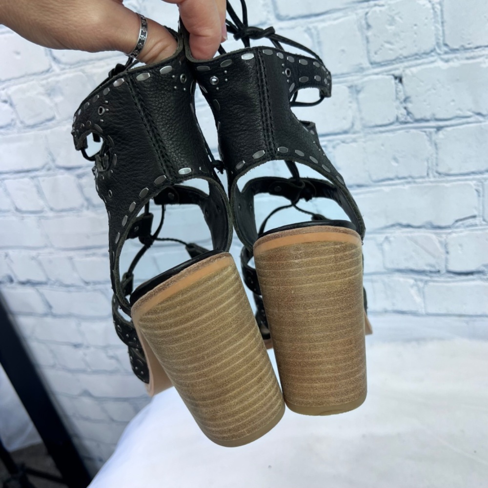 •|•DOLCE VITA•| Black Leather Studded Gladiator Sandals Size 9 w/ 4" Heel - Picture 6 of 16